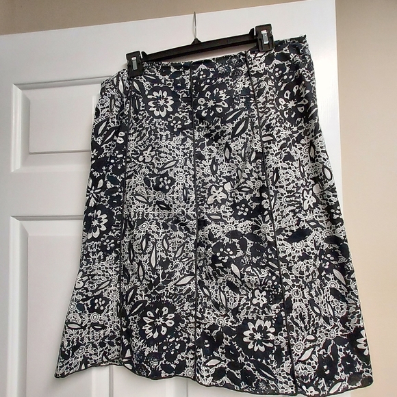 Nine West Nine & Co. Black & White Cotton Eyelet A-line Skirt w Side Zip. - Picture 3 of 13
